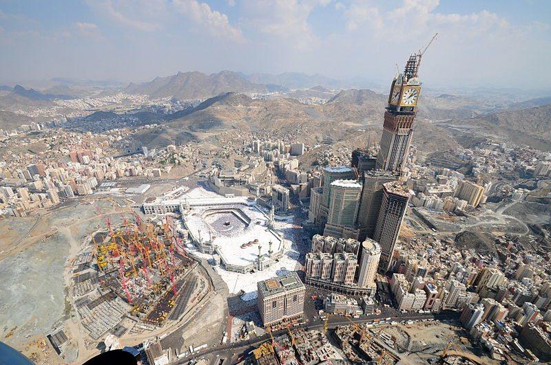 Read more about the article Abraj Al Bait: The third highest skyscraper in the world